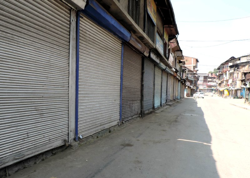 Deserted streets in Srinagar