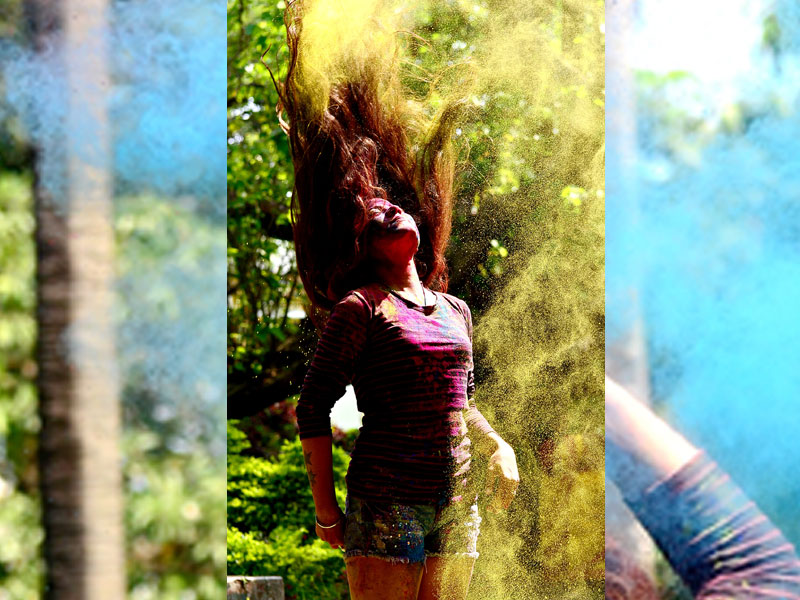 Kolkata gets colourful in festival Holi