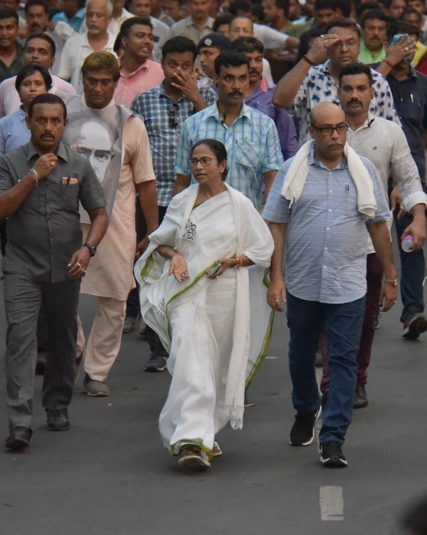 Mamata holds protest rally against Vidyasagar College violence