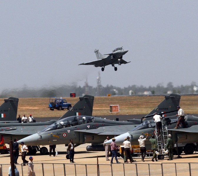 Rafale fighter participating in flypast during Aero India '19 