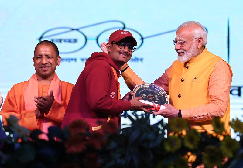 PM Modi distributes Swachh Kumbh Swachh Aabhaar awards