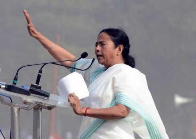 Mamata calls upon party supporters to ensure victory in all 42 LS seats in Bengal,says 2019 signals end of Modi Govt