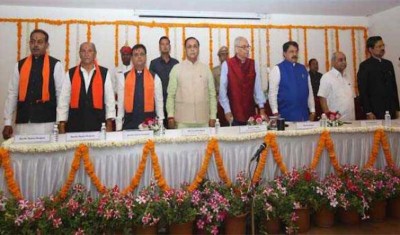 Ex-Congress MLA Jawahar Chavda takes oath as BJP minister in Gujarat cabinet