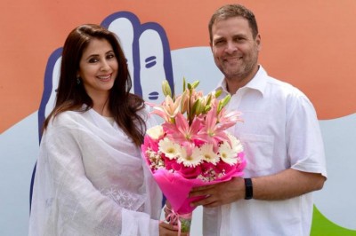 Actress Urmila Matondkar joins Congress ahead of Lok Sabha polls