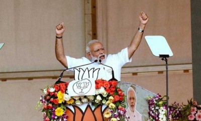 Article 370 hindering development of Jammu and Kashmir: PM Modi