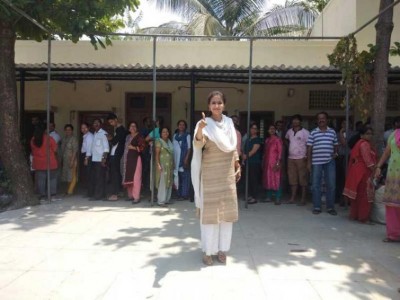 Bollywood celebrities cast their vote in Mumbai in 4th phase of LS polls, urge people to make their vote count