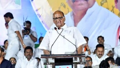 Drought-hit farmers must get relief irrespective of political differences: Sharad Pawar