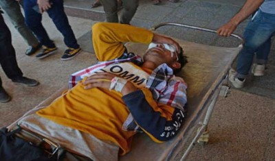 Jammu and Kashmir: Dozens of youth injured in clashes with security forces near Kulgam encounter site