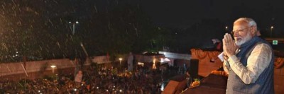 After swearing-in, PM Modi changes social media profile picture and cover photo