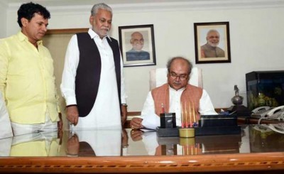 Union Minister Narendra Singh Tomar officially takes charge of Ministry  of Agriculture and Farmers welfare