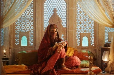 Sonakshi Sinha to make special appearance in Laal Kaptaan