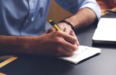 How to keep year-end deadlines from ruining your health, experts give suggestions