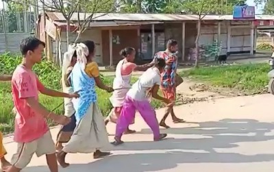 Rape accused man garlanded with shoes, paraded in Assamâ€™s Kathiatoli