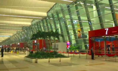 Rain lashes Delhi, 16 flights diverted