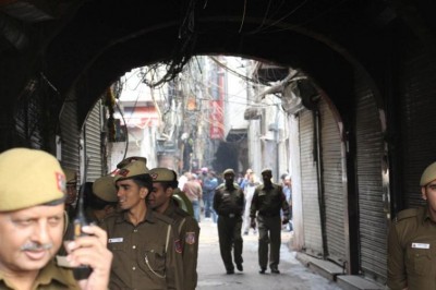 Delhi factory fire leaves 43 dead, PM Modi leads nation in condoling loss of lives