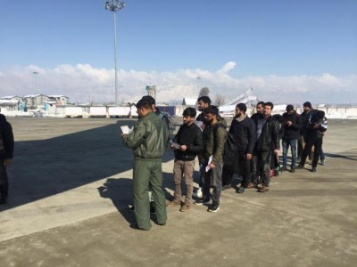 IAF airlifts over 500 people including 300 students stuck in J&K highway closure