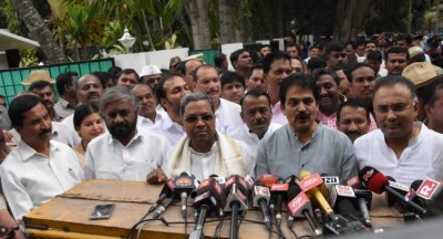 Karnataka rebel MLAs head to Goa from Mumbai
