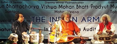 Vishwa Mohan Bhatt and Tarun Bhattacharya join to pay tributes to India Armed Forces in Kolkata   