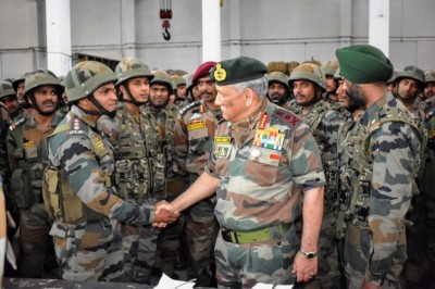 Bipin Rawat visits  Para Brigade, reviews their operational readiness  