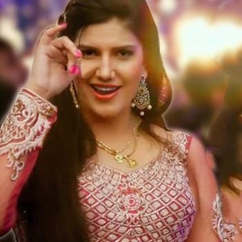 Haryanvi dancer Sapna Choudhary joins BJP 