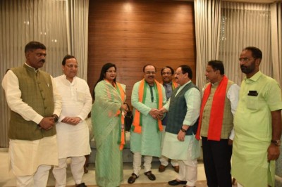 Mamata's former right hand man and ex Kolkata Mayor Sovan Chatterjee joins BJP with friend Baisakhi  