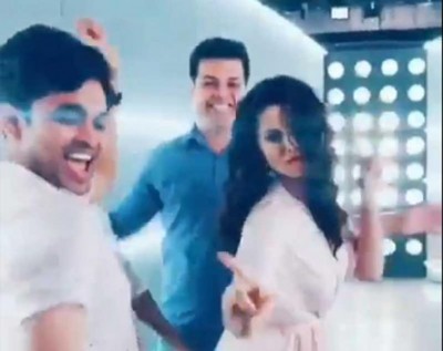 Sunny Leone cherishes 'masti' moment with her team, posts funny video clip on social media