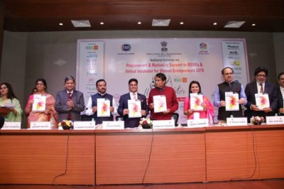 Suresh Prabhu addresses womennnovators on International Womenâ€™s Day