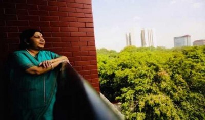 Sushma Swaraj move into her new home