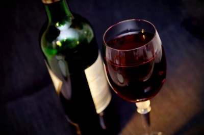 Researchers say weekly bottle of wine has same cancer risk as ten cigarettes