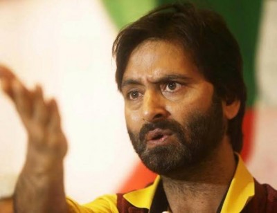 Centre bans Yasin Malik's Jammu Kashmir Liberation Front