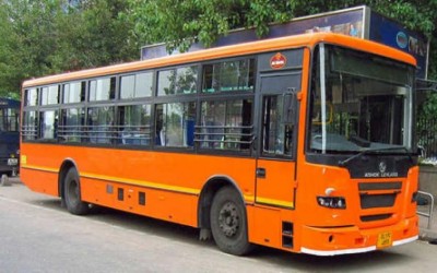 Delhi: DTC cluster bus rams into 11 vehicles, injures 10