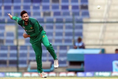 Pakistani spinner Imad moves to second position in T20I rankings