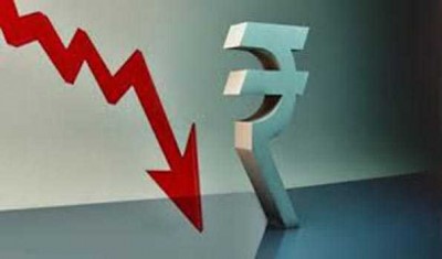 IndianÂ Rupee falls by 7 paise against USD