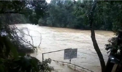 Eleven people killed in Karnataka as flood situation turns worse