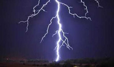 One dies in lightning in Palghar