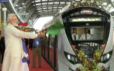 PM Modi inaugurates first phase of Ahmedabad metro; Cong not happy