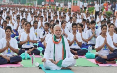 PM Modi pledges to work with Korean Prez on Yoga