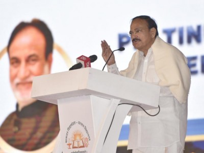 Vice President lauds Gujarat Police for 33 percent reservation for women, asks all states to follow the same