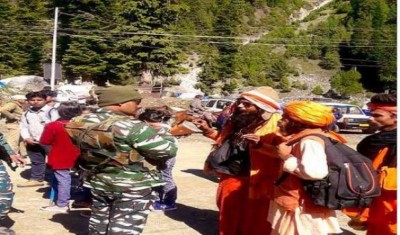 Amarnath: Pilgrimage progressing smoothly, 2.72 lakh pay obeisance so far