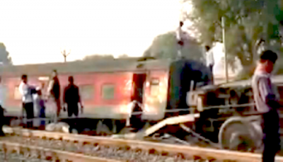 Howrah-New Delhi Poorva express derails near Kanpur, 13 injured