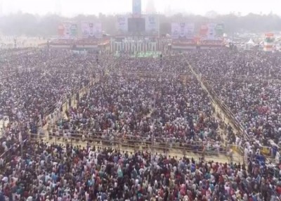 2019 battle is to restore nation's faith in democracy: Sonia in message to Brigade