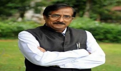Congress leader Tom Vadakkan joins BJP