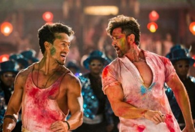 Hrithik Roshan, Tiger Shroff starrer War releases today