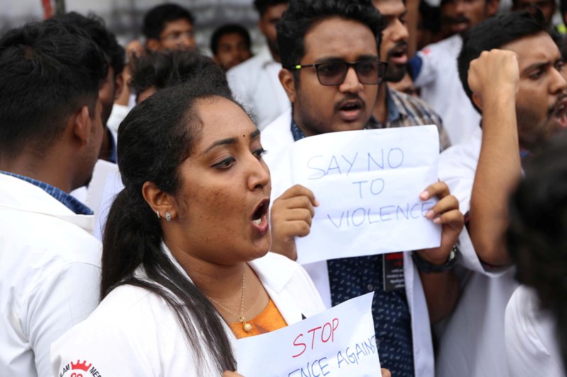IMA in Kerala protests violence on doctors in Kolkata