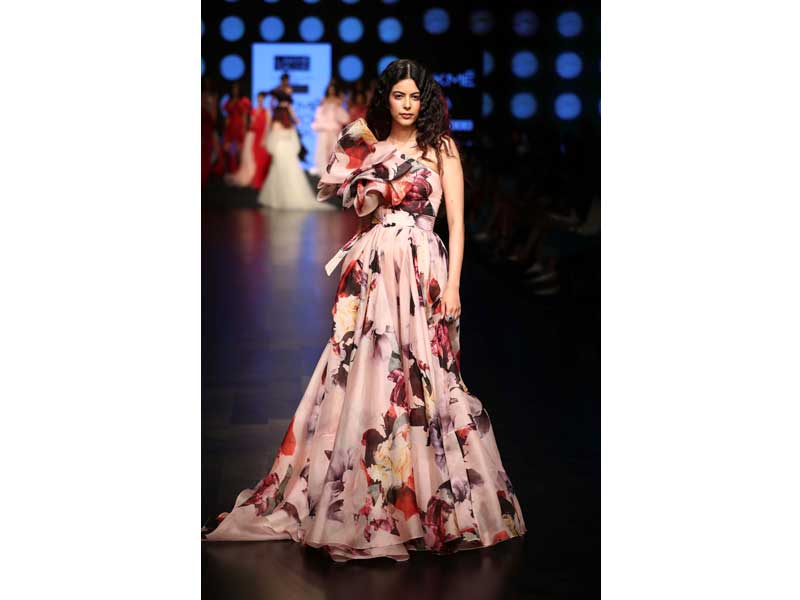 LFW: Yami Gautam showstopper for Designer Gauri & Nainika