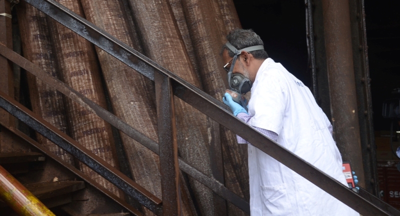 Fire breaks out in Kolkata godown adjacent to Howrah Bridge