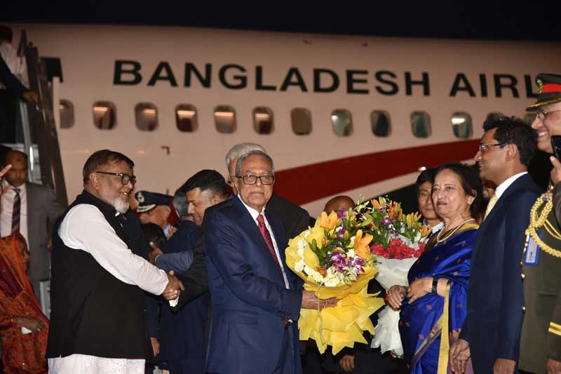 Foreign delegates arrive in New Delhi for Modi's massive swearing-in ceremony