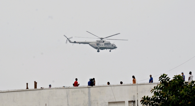IAF pays tribute to corona warriors 