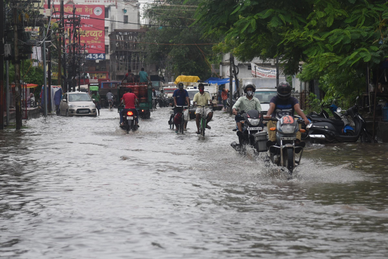 Heavy rains flood Patna roads