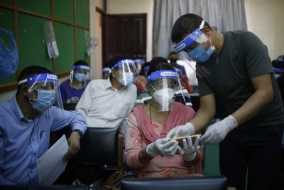 Online classes in Nepal: Teachers take part in a training session